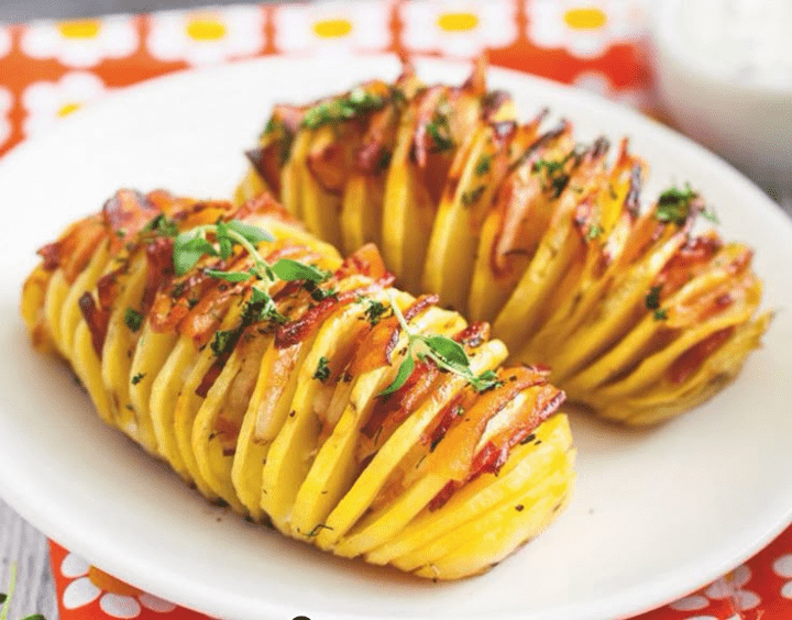 Необычная картошка-гармошка: как удивить детей классическим вкусом