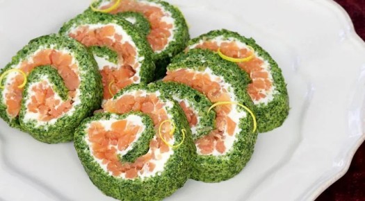 Элегантный рулет с копченым лососем: просто и вкусно