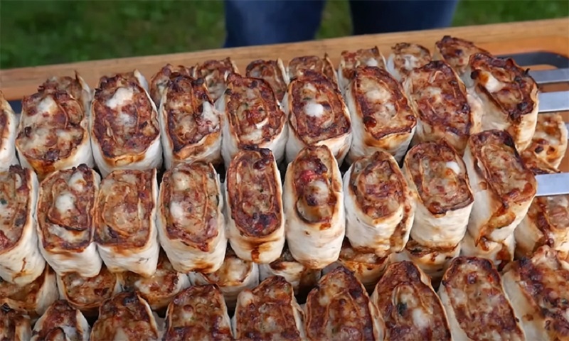 Шашлык в лаваше: Как создать невероятно сочный кебаб