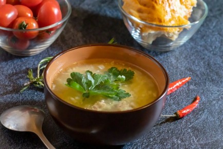 Искусство куриного бульона: от простоты к изысканности