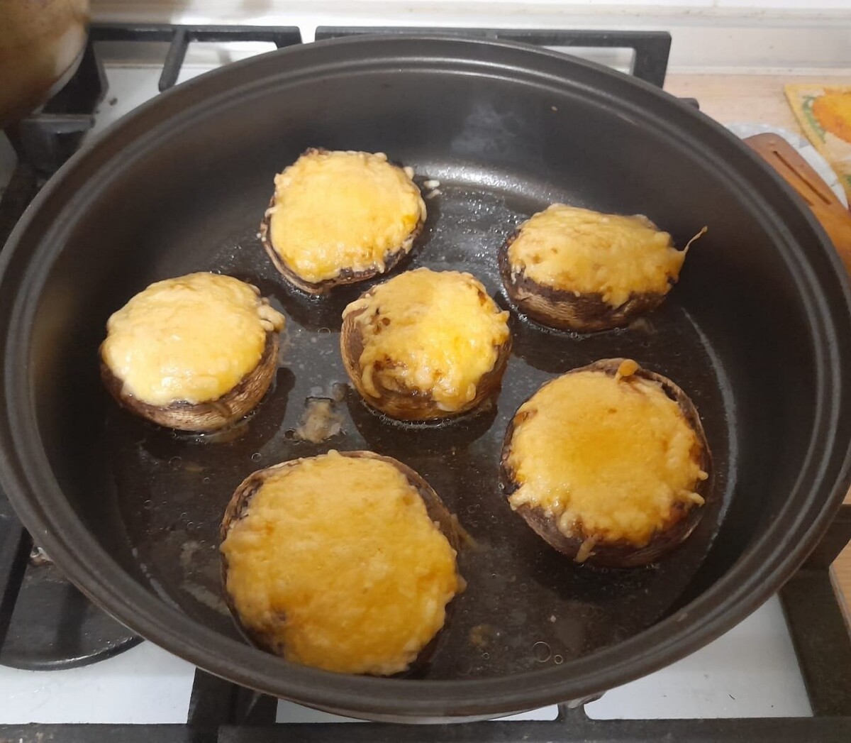 Грибы с сыром: восхитительный рецепт шампиньонов в духовке