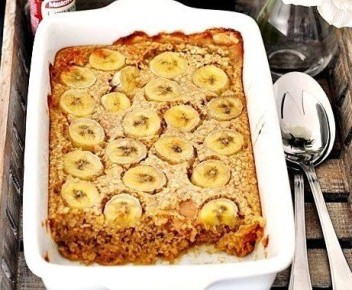 Нежная овсяная запеканка с бананами: простой рецепт