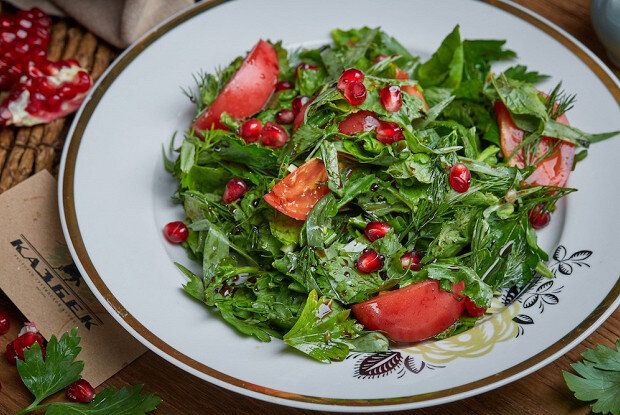 Грузинский салат Броцеули: Лето в каждой тарелке