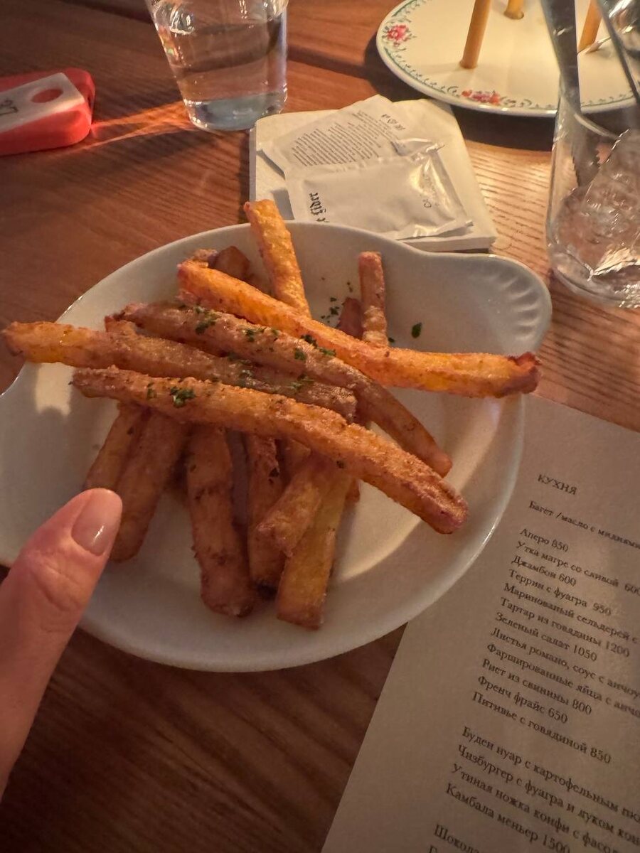 Вкусное искушение: картошка-фри в «Компаньоне» привлекает внимание гастрокритиков
