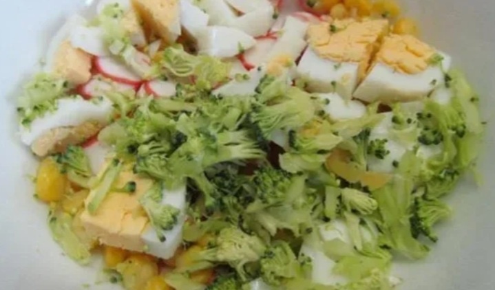 Салат из брокколи