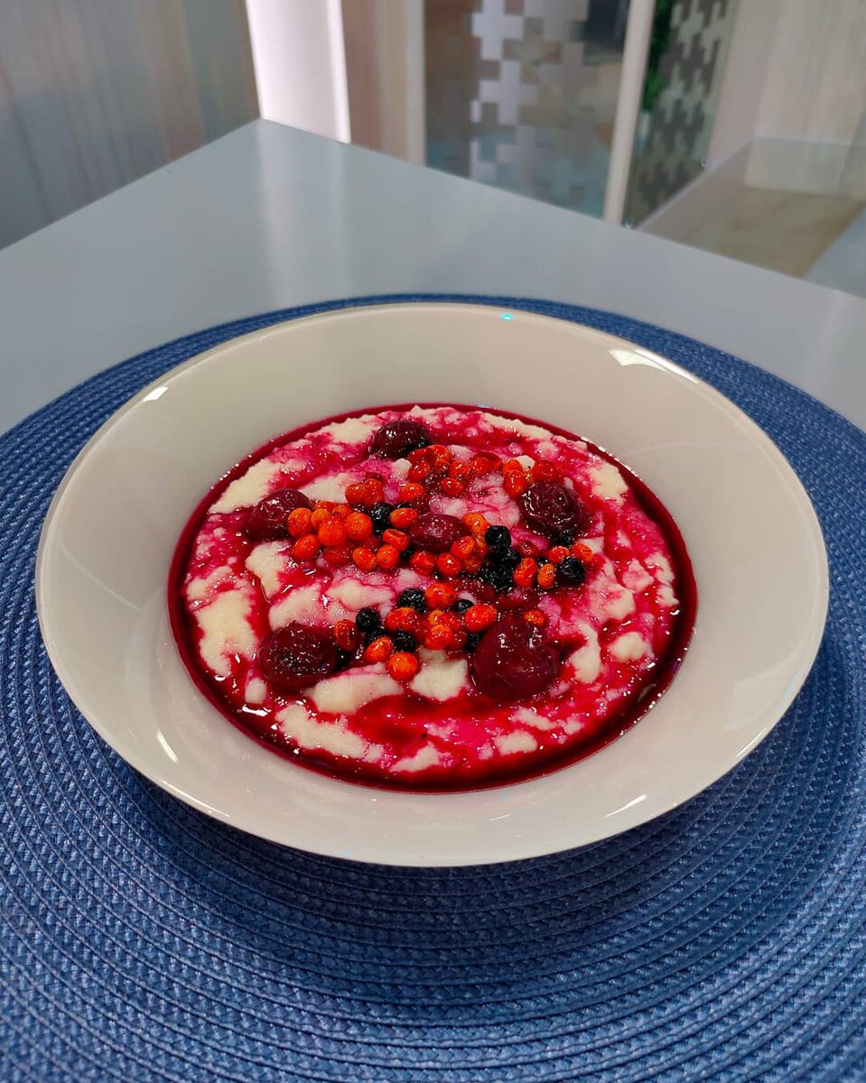 Постная каша с ягодами: легкий рецепт для Рождества