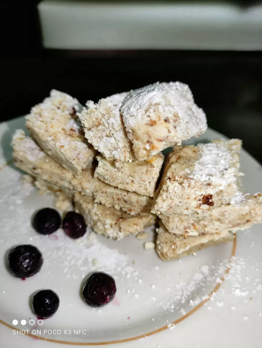 Пробуем кето-десерт: творожная халва за 10 минут