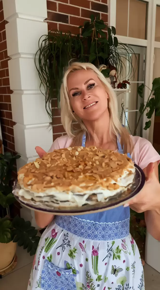 Торт Рыжик на Новый год: спокойное объяснение простого десерта