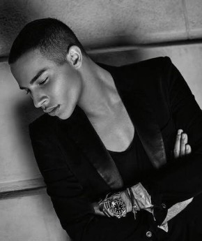 ������ ������ ��������� 14-������ ���� � Balmain