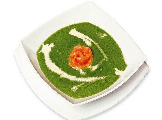 Нежный суп-пюре из шпината с семгой: простой и вкусный рецепт