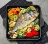 Запечённая рыба с овощами: простое и эффектное блюдо для дома